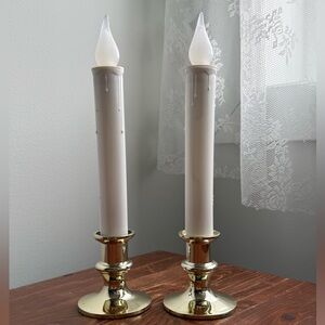 2 Taper Drip Candles Flickering Battery Operated Automatic Gold Coloured Base